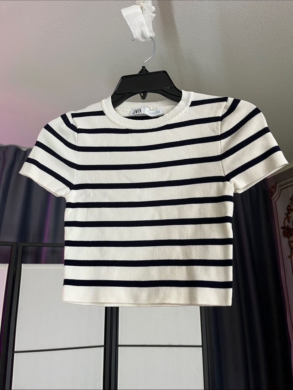Zara White and Navy Blue Horizontal Stripe Knit Top